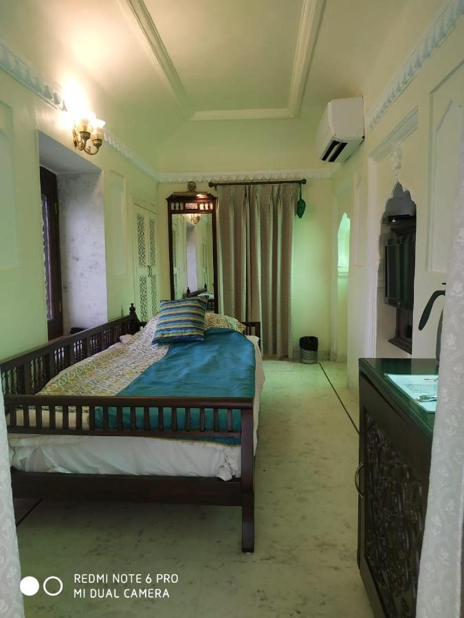 מלון Mpt Sheesh Mahal, אורצ'ה מראה חיצוני תמונה