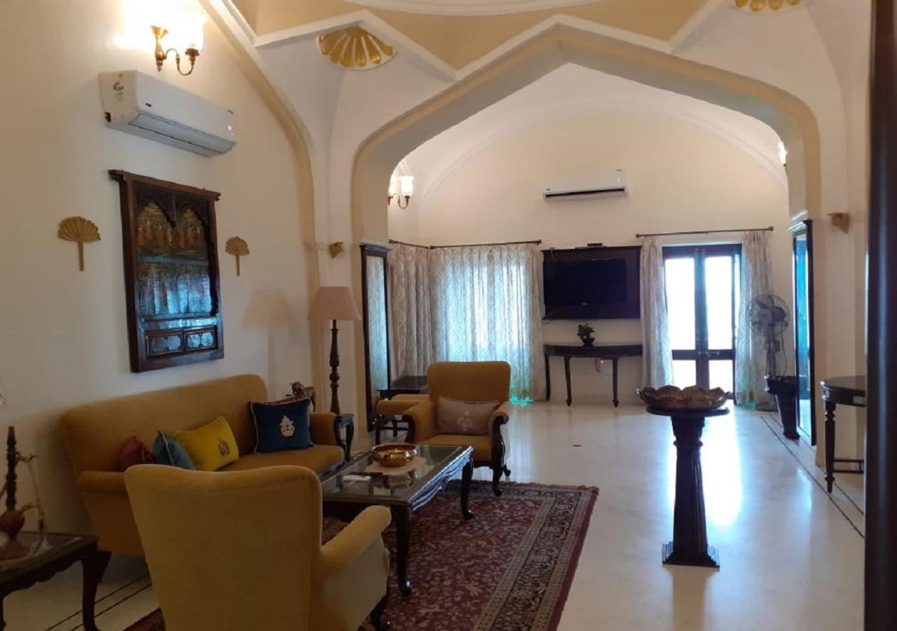 מלון Mpt Sheesh Mahal, אורצ'ה מראה חיצוני תמונה